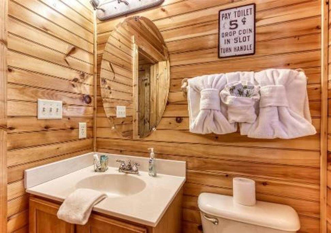 Dreams Come True With This Luxury Cabin! Gatlinburg Exterior foto